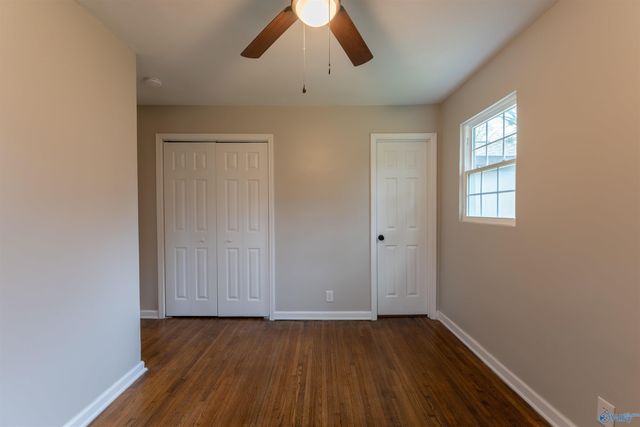 3708 Valleydale Road, Huntsville, AL 35810