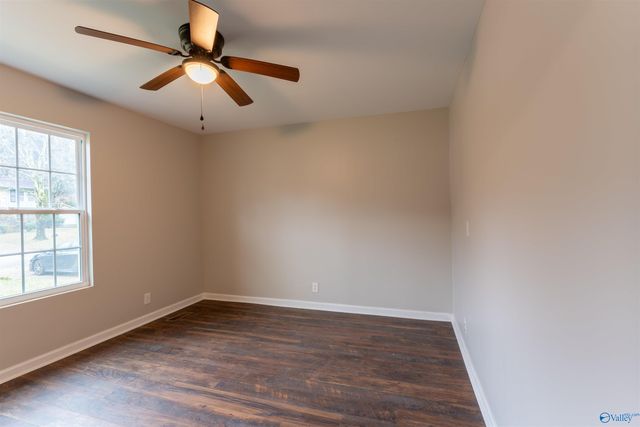 3708 Valleydale Road, Huntsville, AL 35810