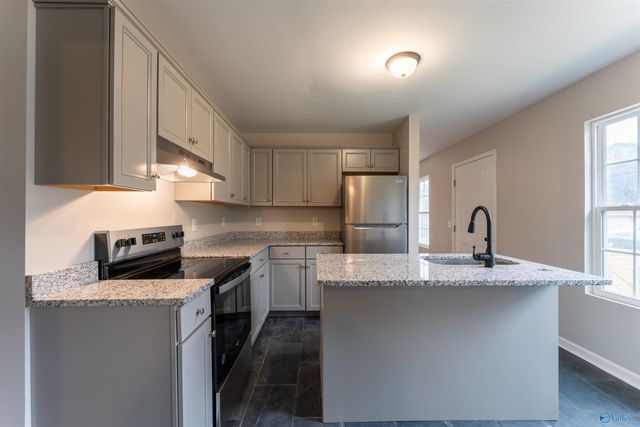 3708 Valleydale Road, Huntsville, AL 35810