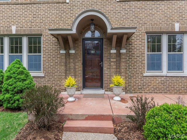 7147 Princeton Avenue, University City, MO 63130