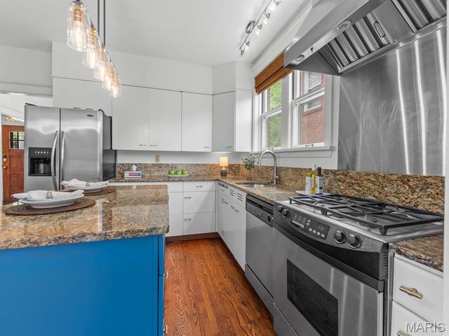 7147 Princeton Avenue, University City, MO 63130