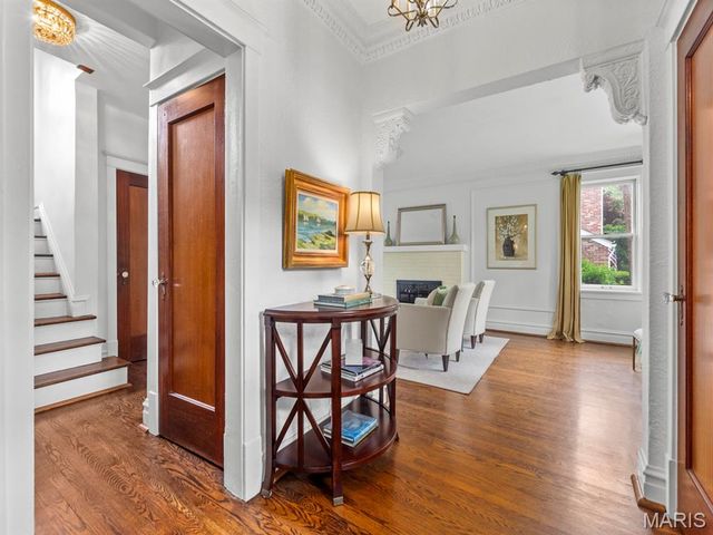 7147 Princeton Avenue, University City, MO 63130
