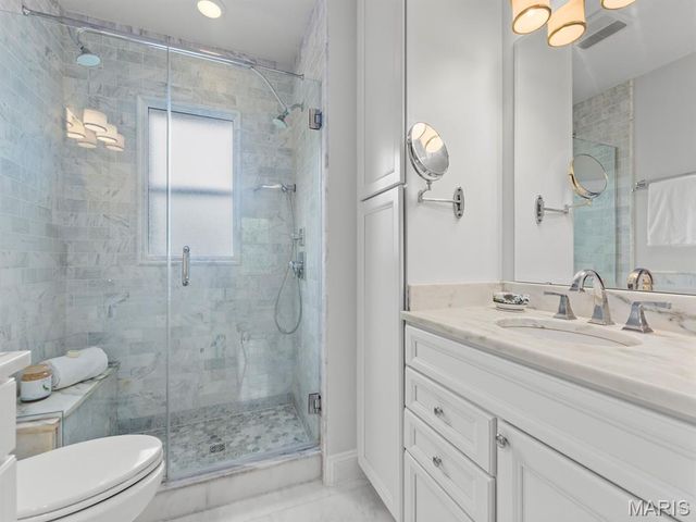 7147 Princeton Avenue, University City, MO 63130