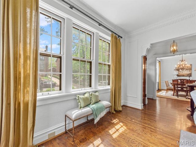 7147 Princeton Avenue, University City, MO 63130