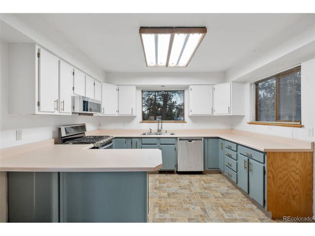 832 Spring Valley Dr, Divide, CO 80814