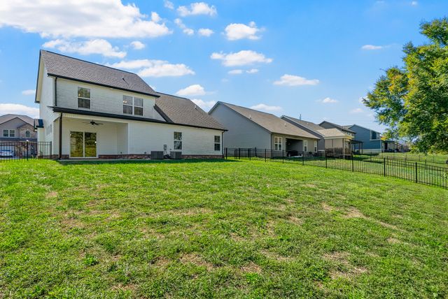 1469 Citadel Dr, Clarksville, TN 37042