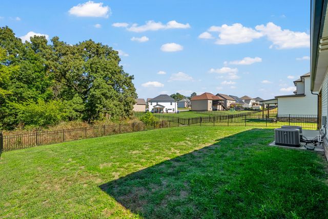 1469 Citadel Dr, Clarksville, TN 37042