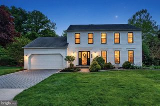 12603 HERITAGE FARM LN, Herndon, VA 20171