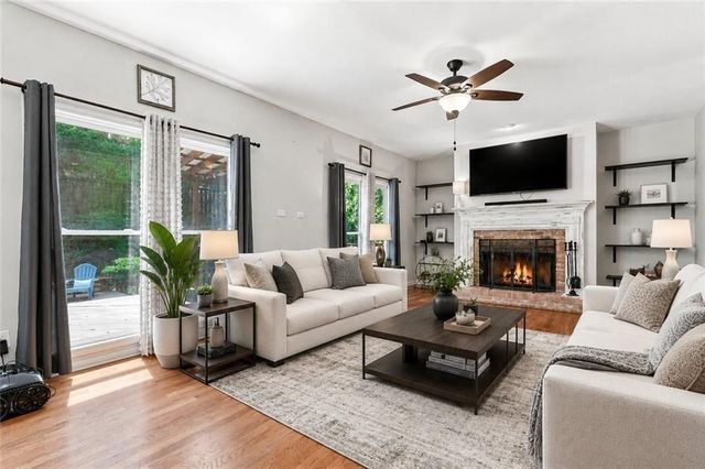 860 Valley Drive, Canton, GA 30114