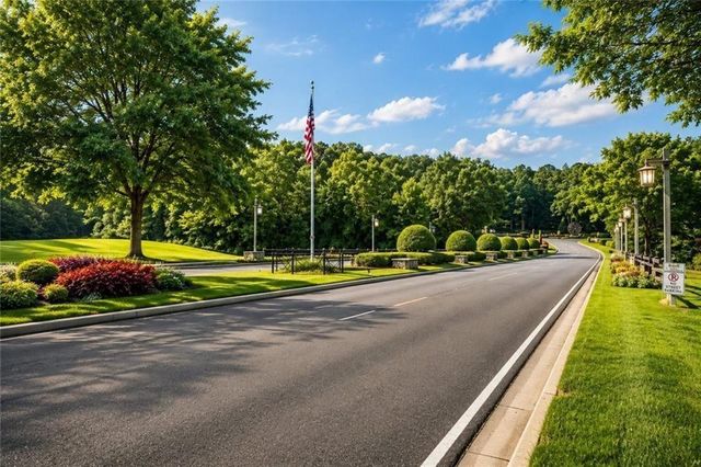 860 Valley Drive, Canton, GA 30114