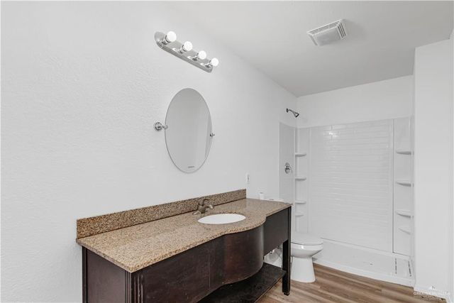 420 N Beto Garcia Drive N, Weslaco, TX 78599