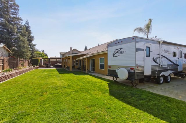 2610 Marie Drive, Madera, CA 93637