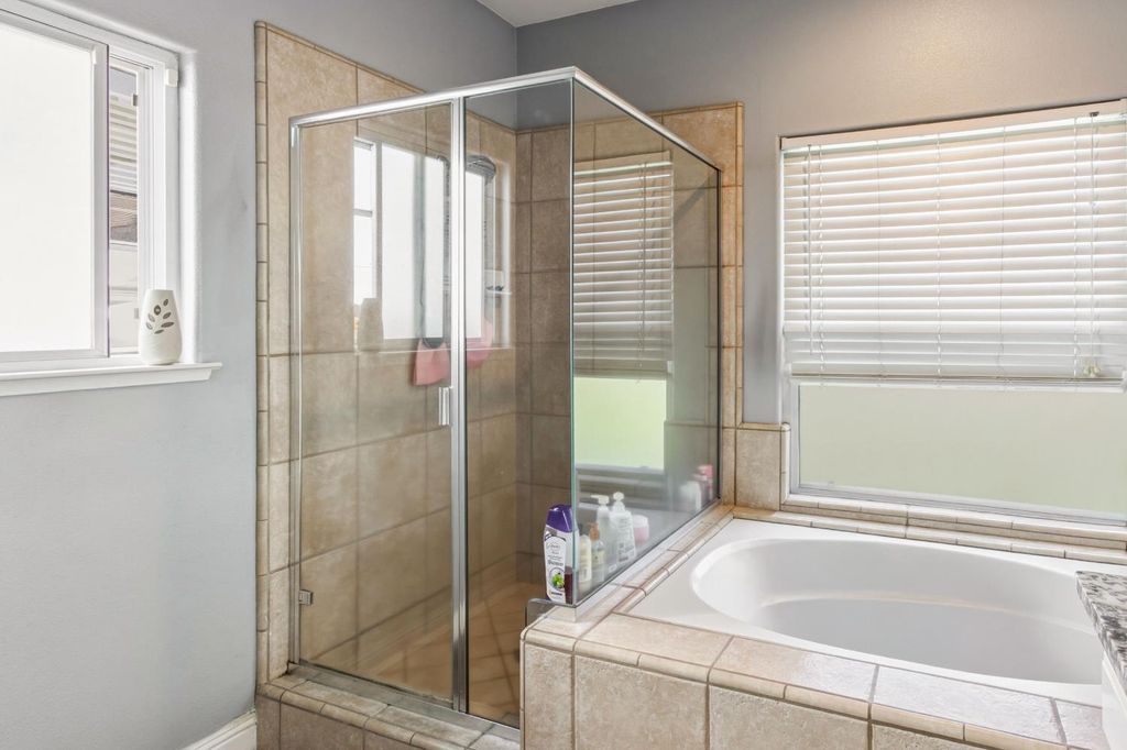 Image 25 of property listing at 2610 Marie Drive, Madera, CA 93637