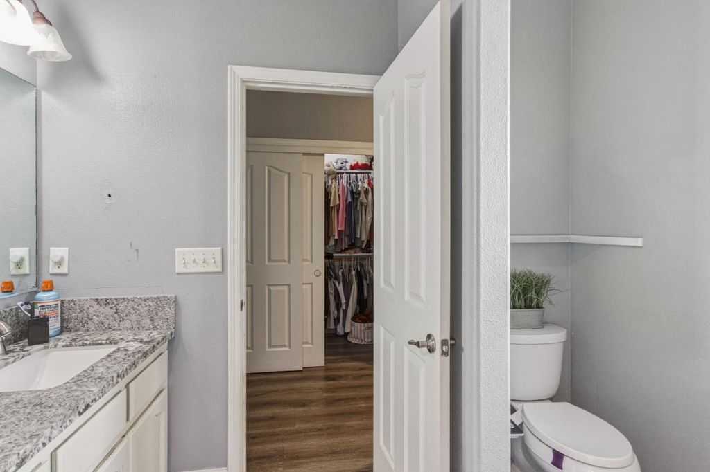 Image 26 of property listing at 2610 Marie Drive, Madera, CA 93637