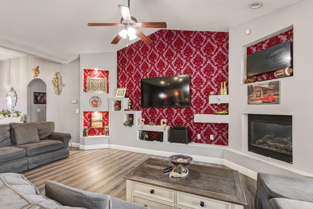 Image 7 of property listing at 2610 Marie Drive, Madera, CA 93637