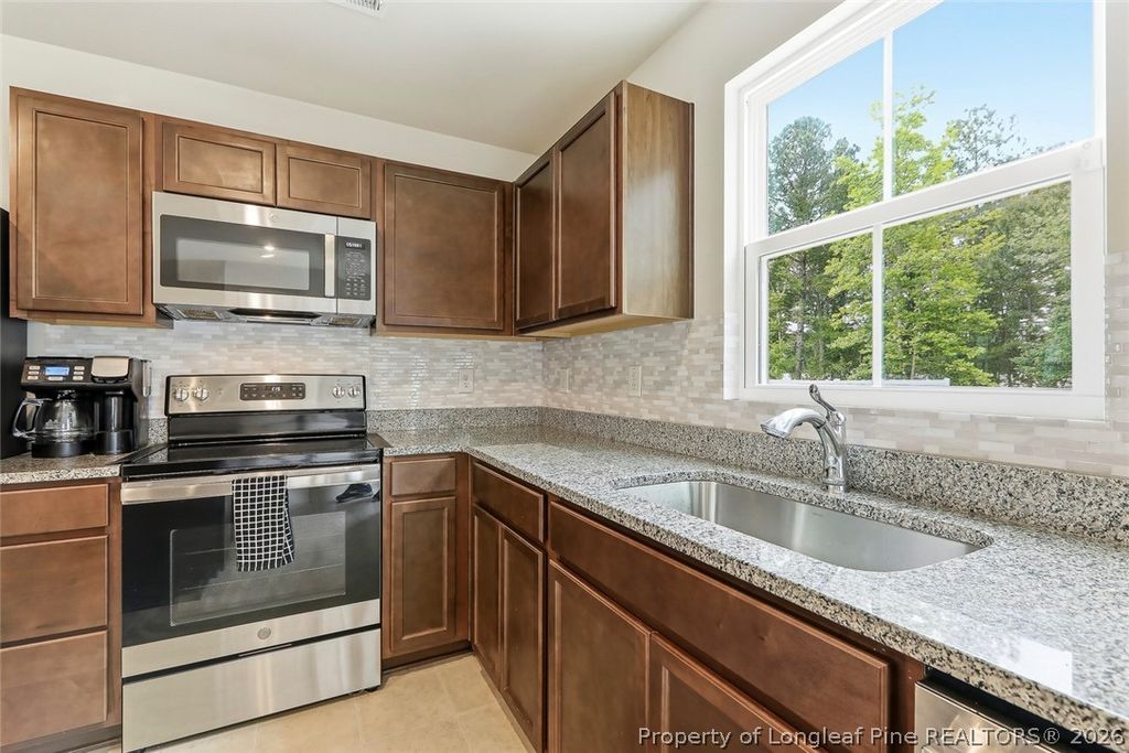 225 Tormore Drive, Sanford, NC 27330 — photo 10
