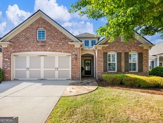5916 Chimney Rock Drive, Hoschton, GA 30548