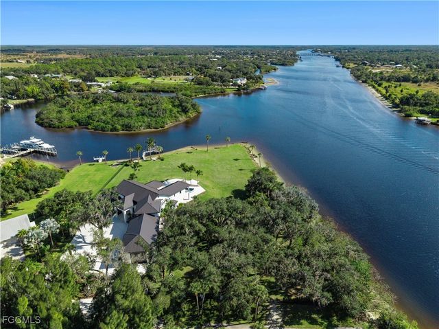 18090 N Olga DR, Alva, FL 33920