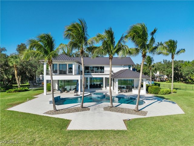 18090 N Olga DR, Alva, FL 33920