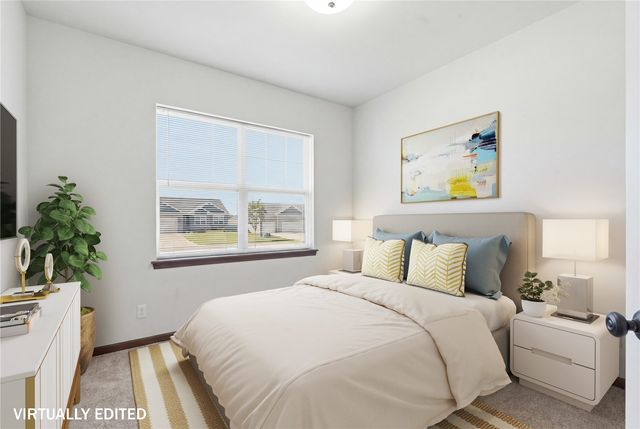 7700 1st Avenue NW, Cedar Rapids, IA 52405