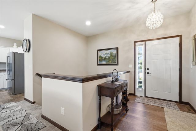 7700 1st Avenue NW, Cedar Rapids, IA 52405