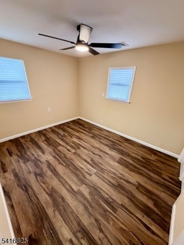 2268 Mount Hood Ln, Toms River Township, NJ 08753