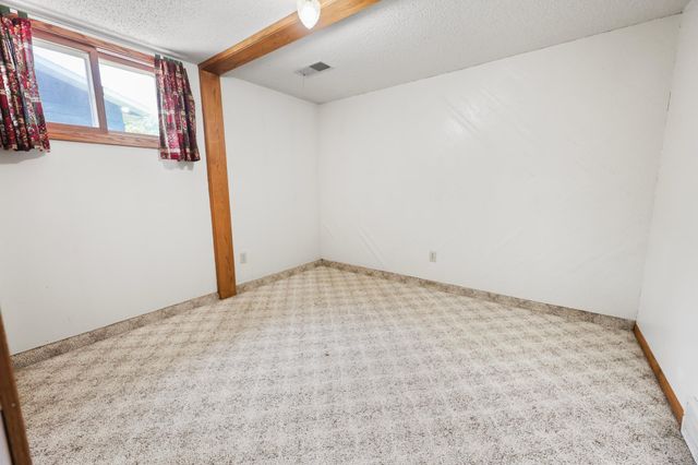 912 3rd Avenue N, Sauk Rapids, MN 56379
