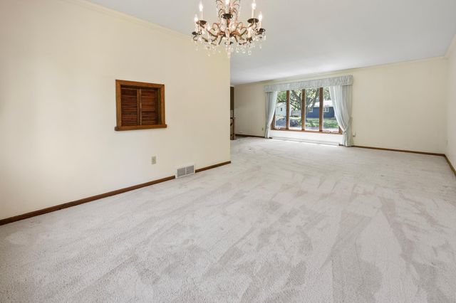 912 3rd Avenue N, Sauk Rapids, MN 56379