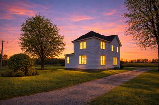 55570 State Highway 56, West Concord, MN 55985