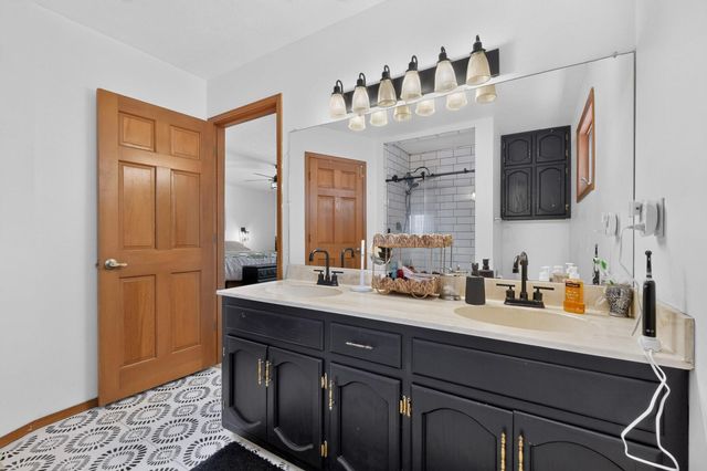 201 Sichler Road SW, Los Lunas, NM 87031