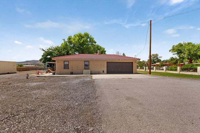 201 Sichler Road SW, Los Lunas, NM 87031