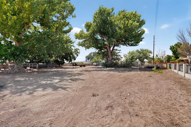 201 Sichler Road SW, Los Lunas, NM 87031