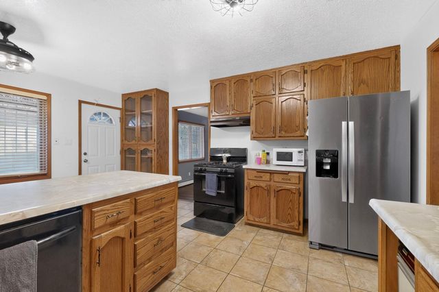 201 Sichler Road SW, Los Lunas, NM 87031