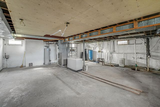 3704 S State Street, Crete, IL 60417