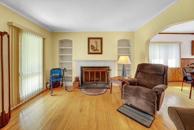 3704 S State Street, Crete, IL 60417