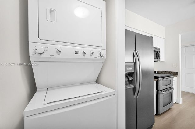 90 Alton Rd 1908, Miami Beach, FL 33139