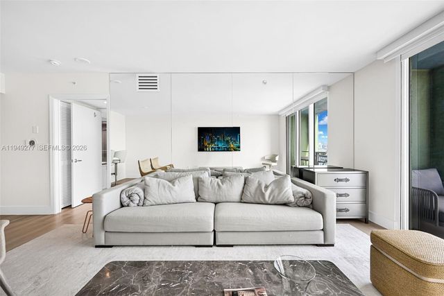 90 Alton Rd 1908, Miami Beach, FL 33139