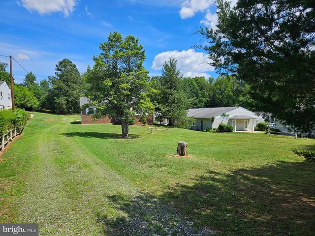 147 CHASE ST, Bowling Green, VA 22427