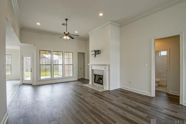 39327 Ironwood Ave, Prairieville, LA 70769