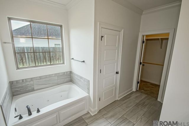 39327 Ironwood Ave, Prairieville, LA 70769