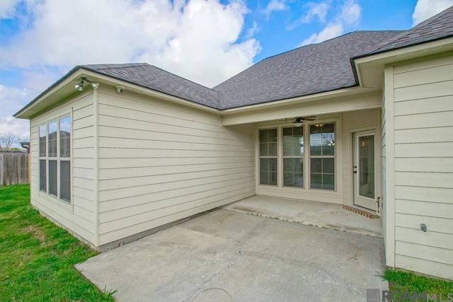 39327 Ironwood Ave, Prairieville, LA 70769