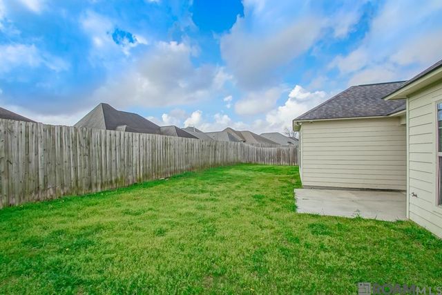 39327 Ironwood Ave, Prairieville, LA 70769