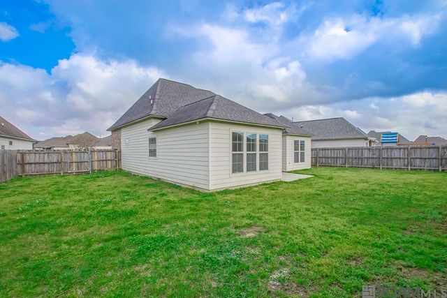 39327 Ironwood Ave, Prairieville, LA 70769
