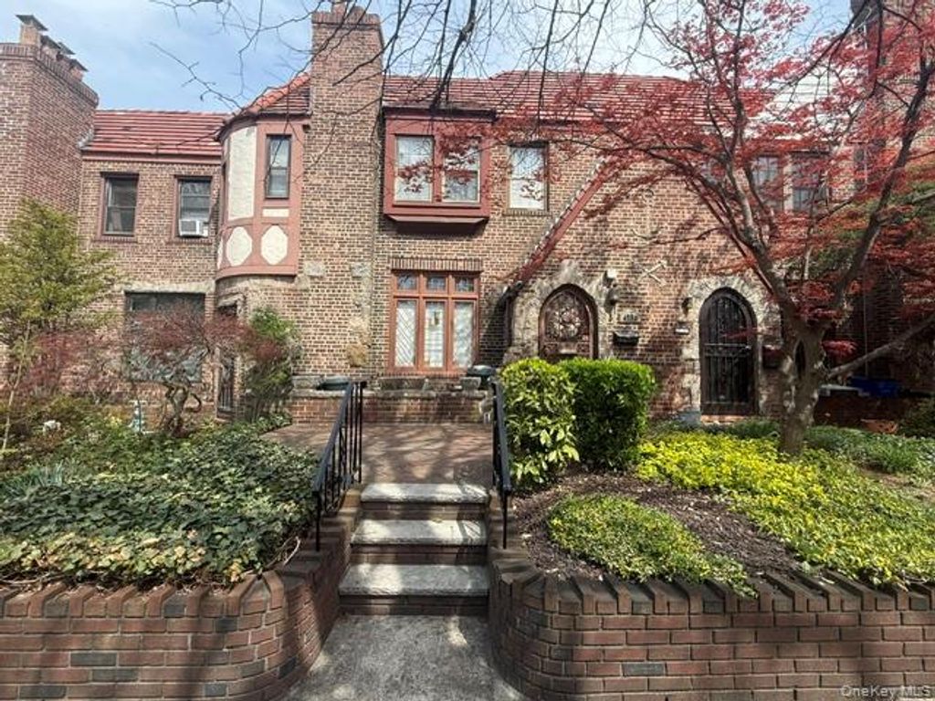 47-33 188th Street, Flushing, NY 11358