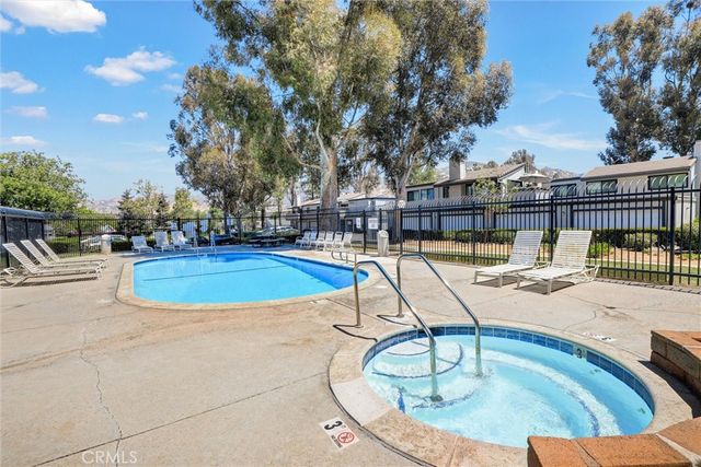6543 Stoney View 4, Simi Valley, CA 93063