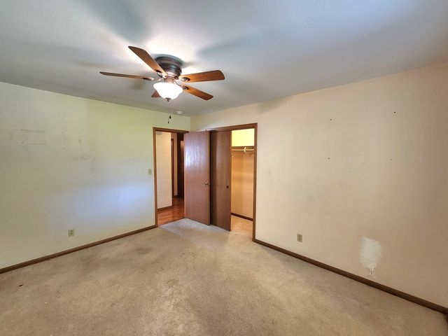 1027 E Edgewood Street, Springfield, MO 65807