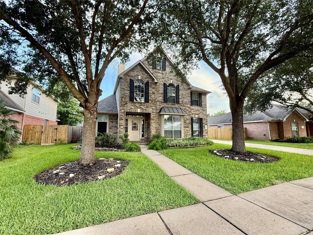 10204 Dawn Brook Drive, Pearland, TX 77584