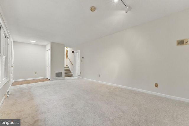 19452 HICKORY DR, Culpeper, VA 22701