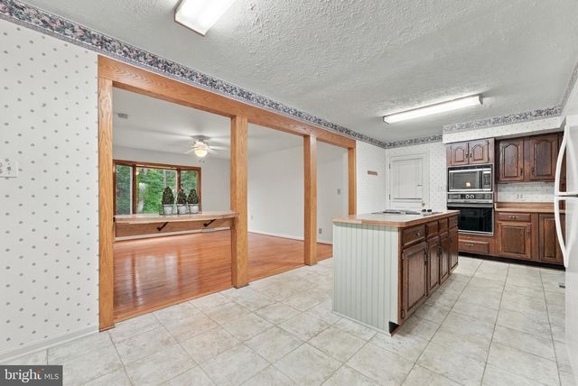 19452 HICKORY DR, Culpeper, VA 22701