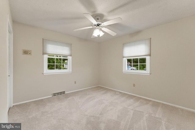 19452 HICKORY DR, Culpeper, VA 22701